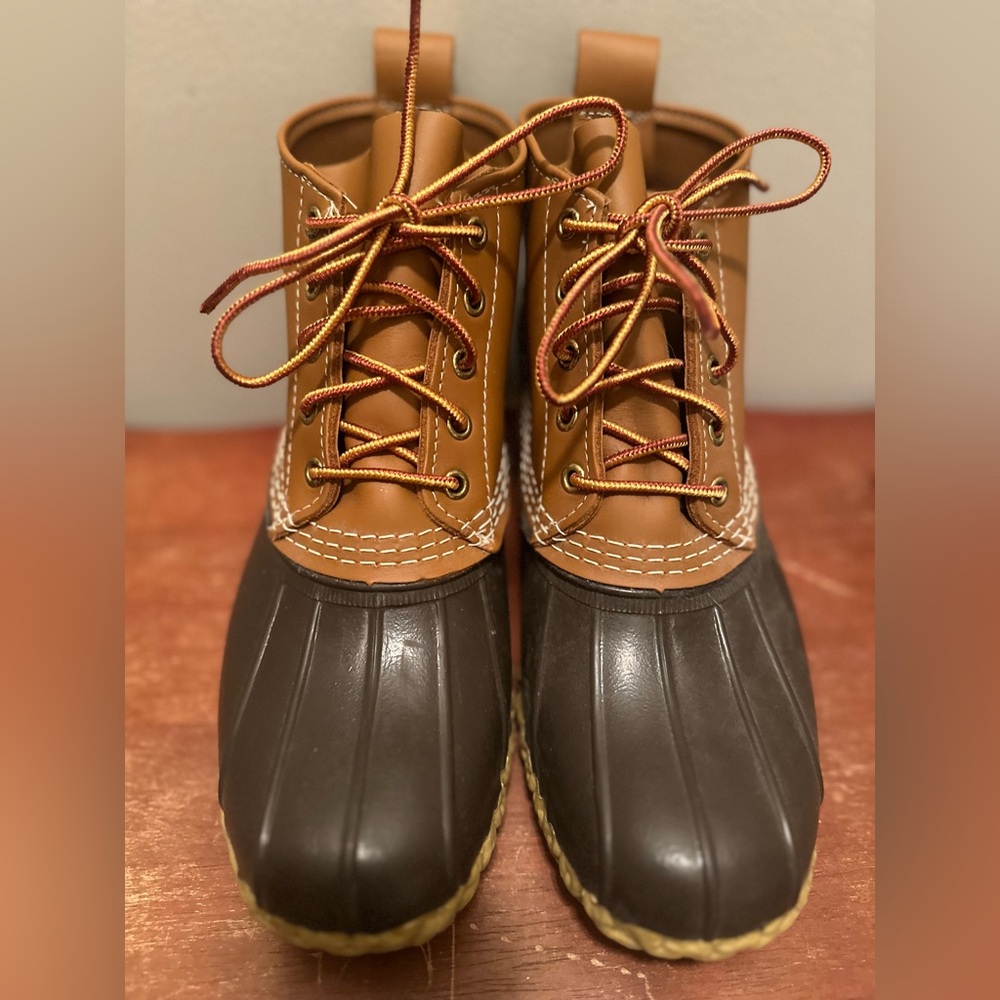 L.L. Bean Men’s  Brown and Tan Ankle Booties - Picture 3 of 11